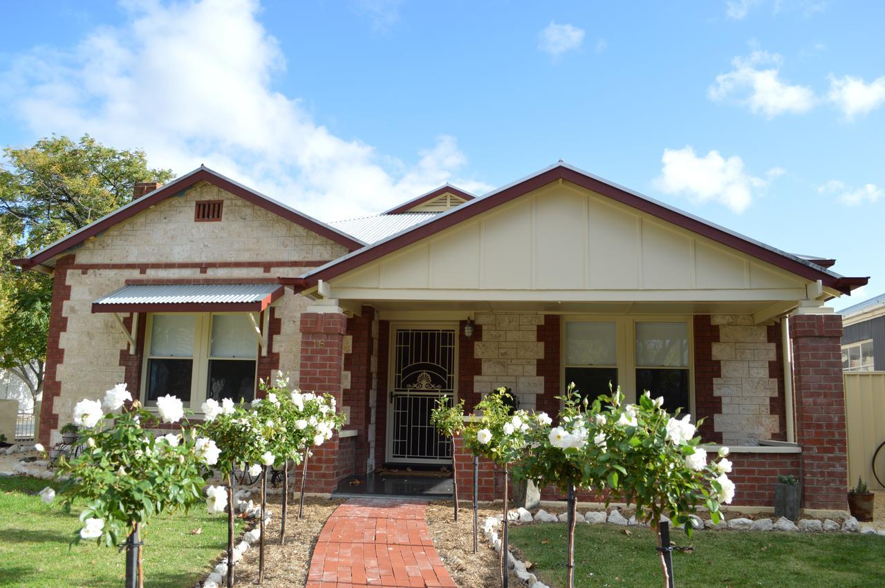 Two Cow Cottage Bed & Breakfast Keith Exterior foto